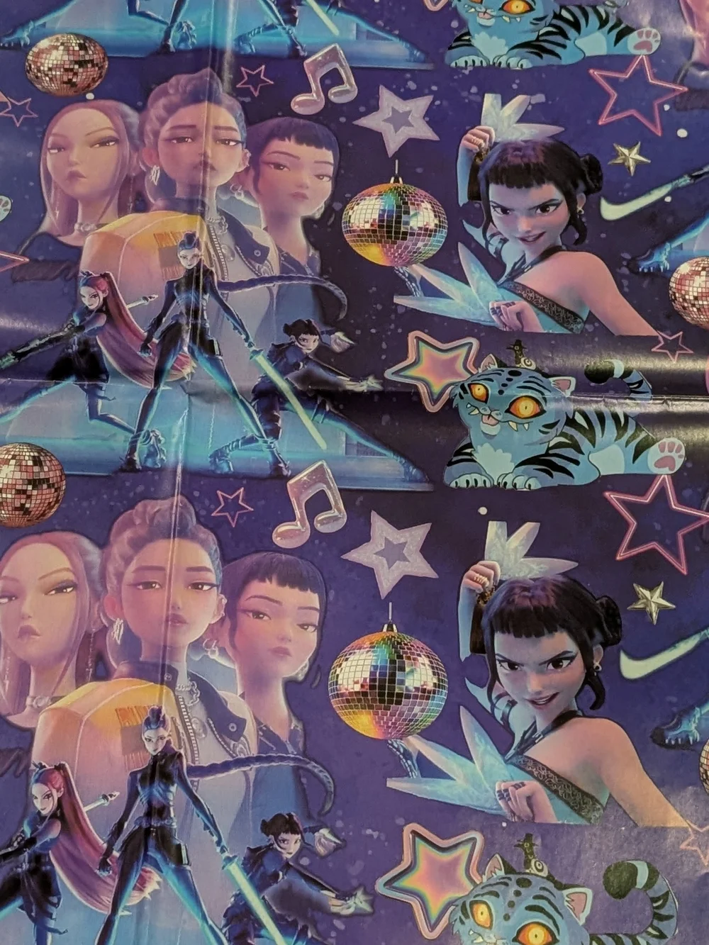 3 K-pop Demon Hunters Wrapping Paper Sheets